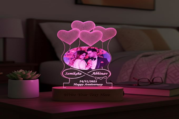 Personalized 3D illusion LED night lamp with custom heart photo and engraving for couples anniversary and Valentine gift